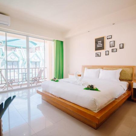 Patong Beach Side Hotel Exterior photo