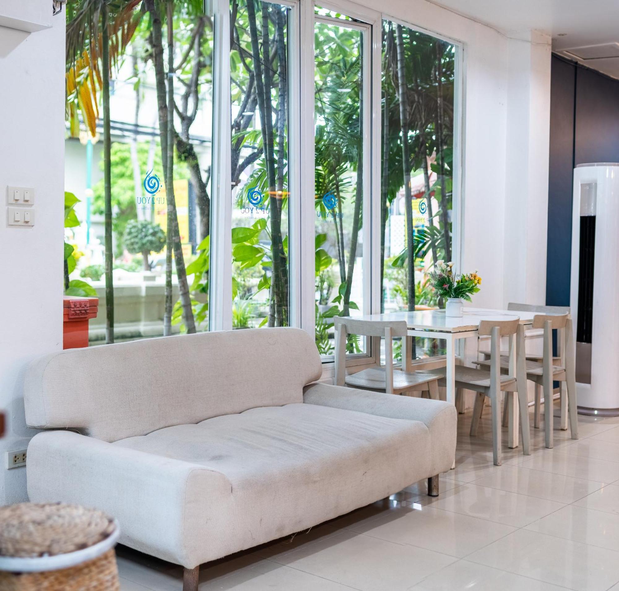 Patong Beach Side Hotel Exterior photo